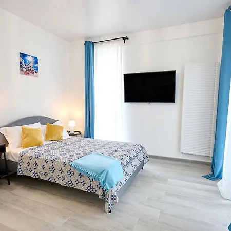 Sea Nest Studio In Nord10 By Alezzi Apartment