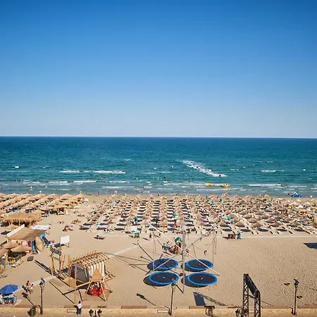 Sea Nest Studio In Nord10 By Alezzi Apartment Mamaia